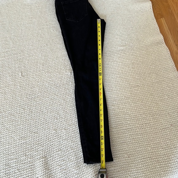 Old Navy Black Distressed Pop Icon jeans. Mid Rise, Size 2. - Picture 5 of 7